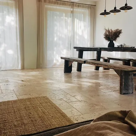 Semesterbostad Stodola Pod Lasem *