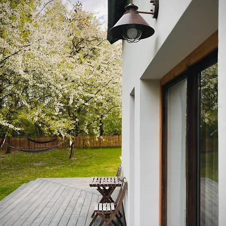 Semesterbostad Stodola Pod Lasem